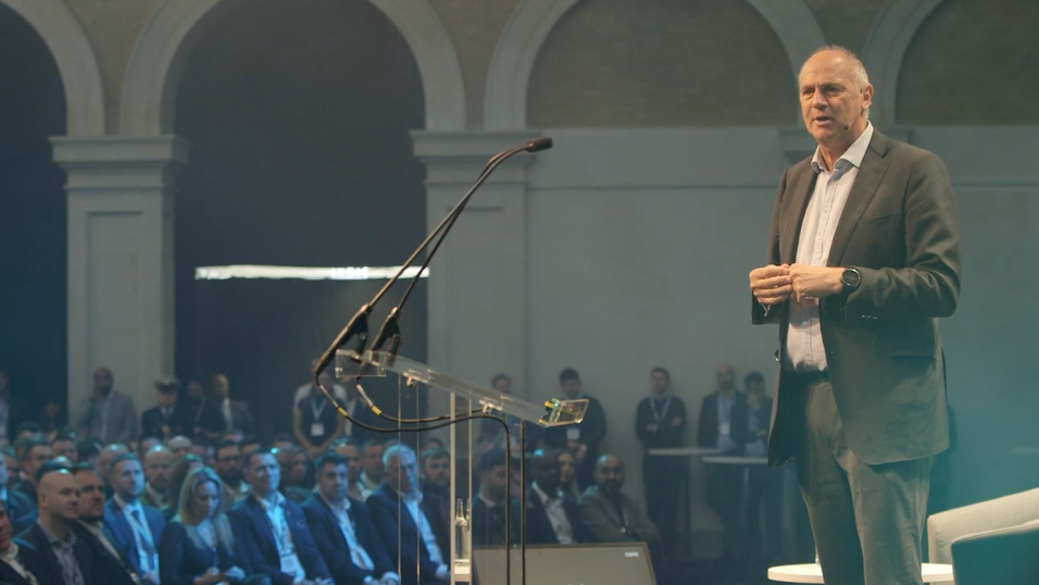 Steve Roth Cbre CBRE Annual Supplier Partner Event | Projects | MedioriteMediorite
